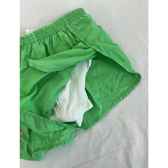 Women’s Running Athletic Shorts MOVING COMFORT Sz S Green Key pocket white liner - Picture 5 of 10